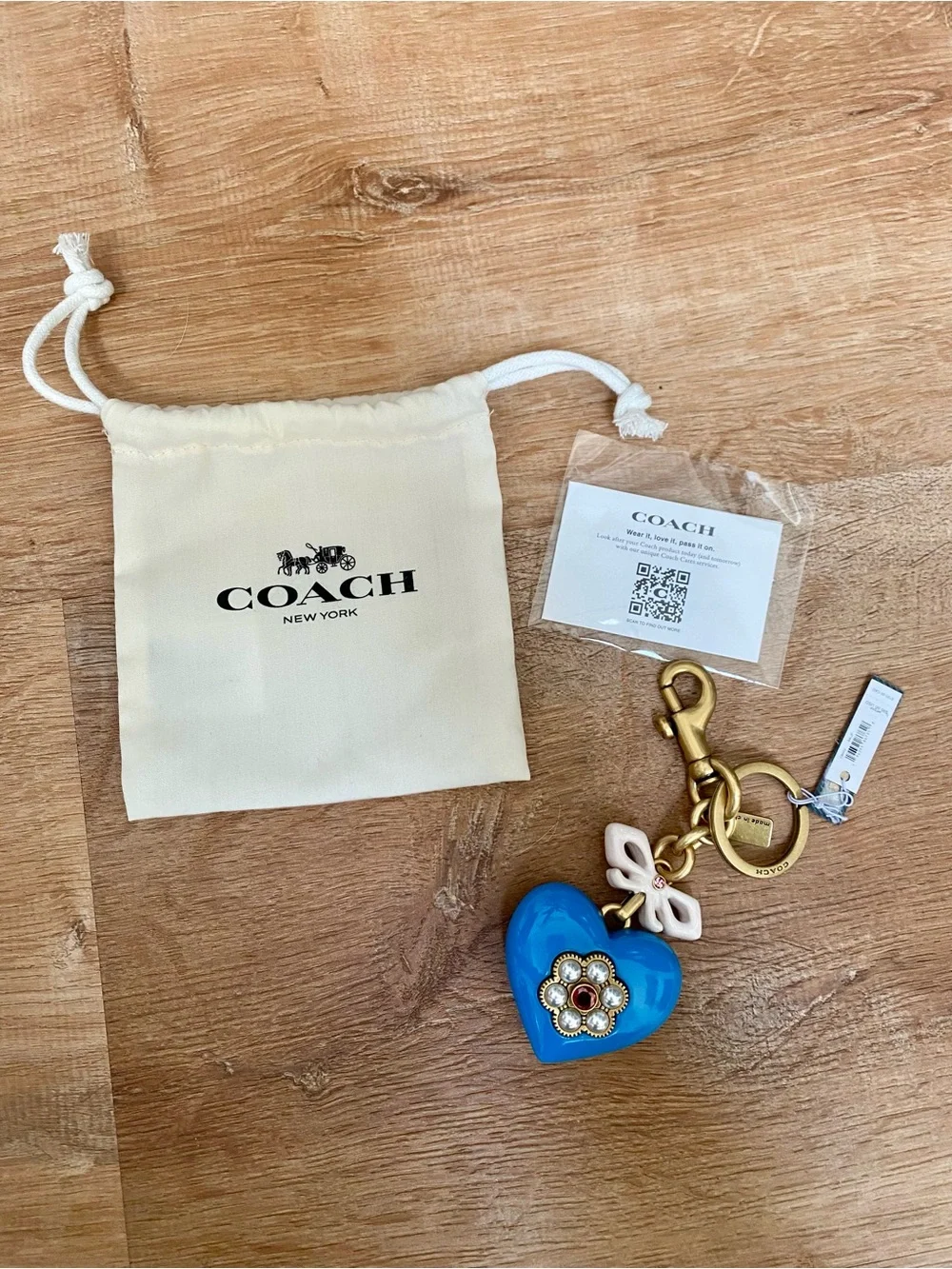 NWT Coach Resin Heart CBH12 Heart Bag Charm Keychain Brass/Blue